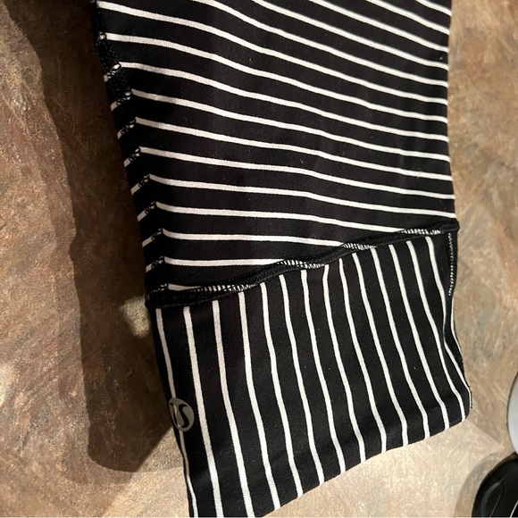 SOLD Lululemon Striped Wunder Under - Picture 2 of 4